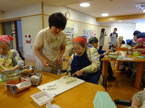 兵庫県西宮市/特別養護老人ホーム/セントポーリア愛の郷